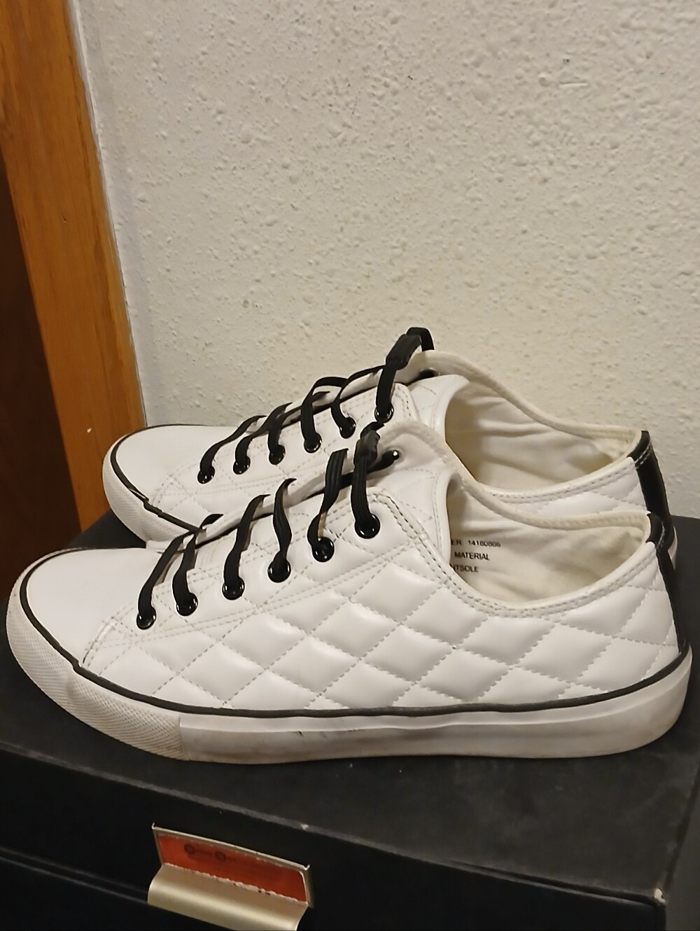 Torrid White Quilted Low Top Sneakers Size 11